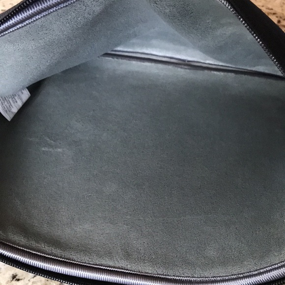 Laptop case sleeve 14” x 10” - Picture 6 of 7